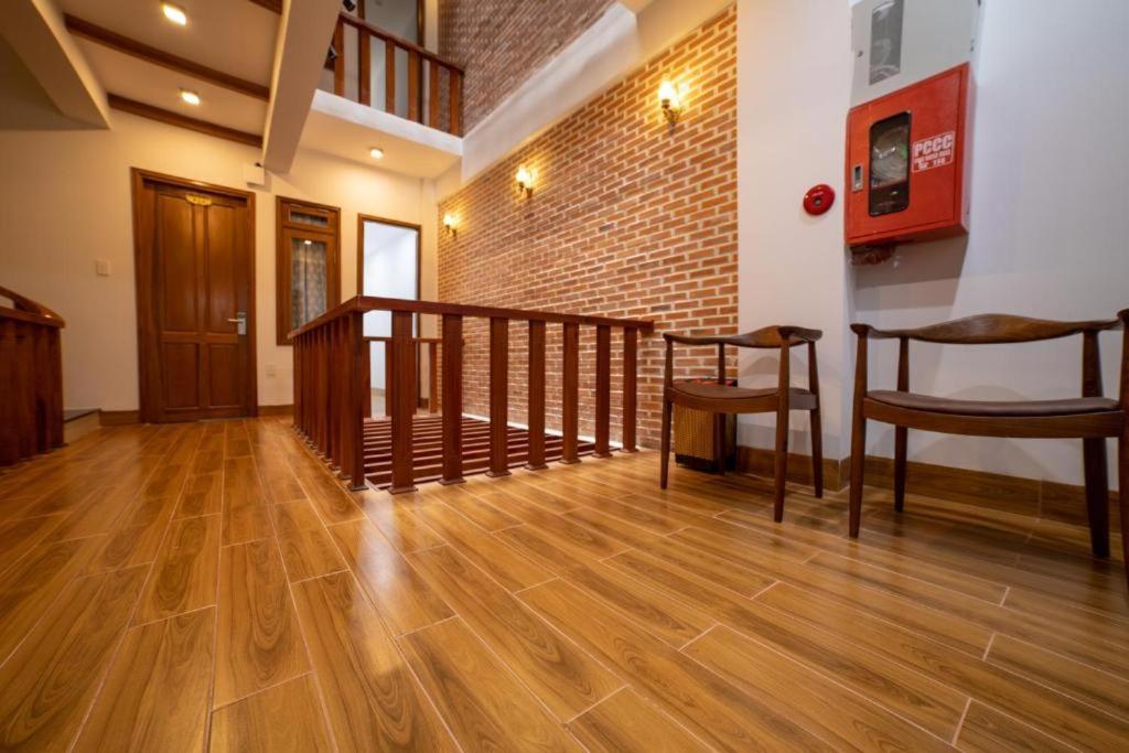 The Land Hotel & Apartment 붕타우 외부 사진