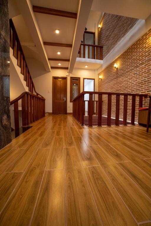 The Land Hotel & Apartment 붕타우 외부 사진
