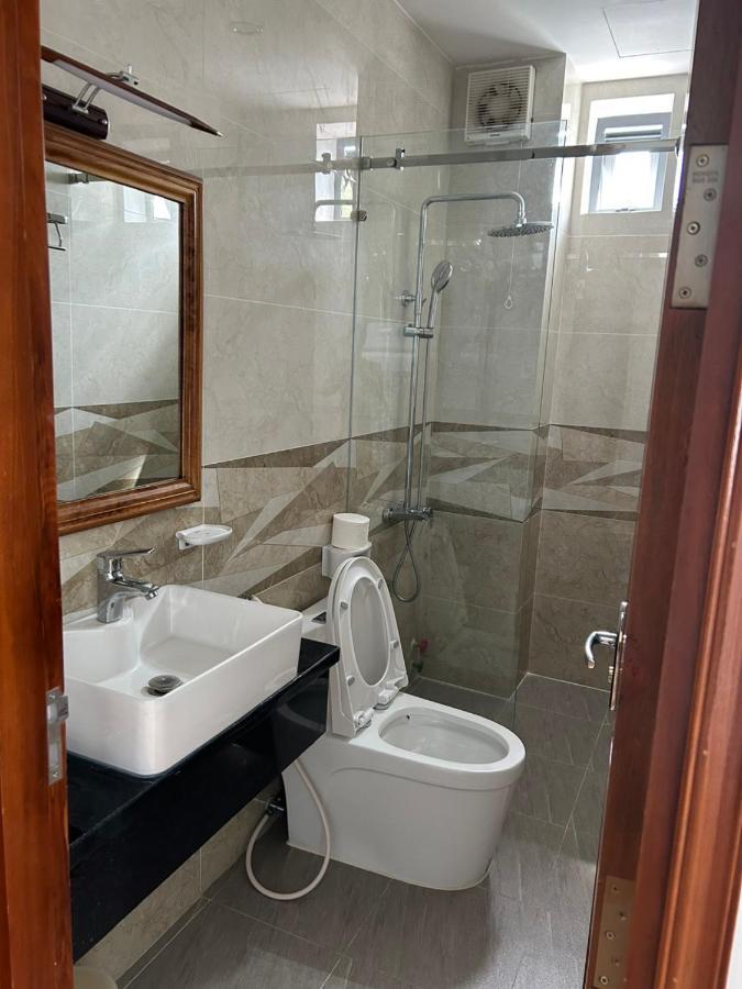 The Land Hotel & Apartment 붕타우 외부 사진