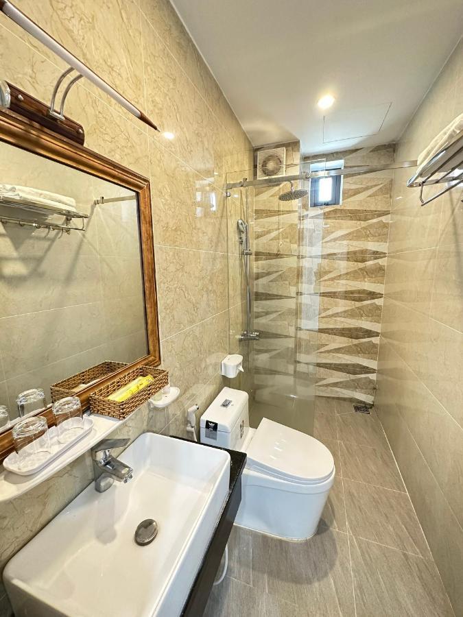 The Land Hotel & Apartment 붕타우 외부 사진