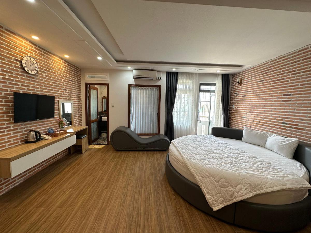 The Land Hotel & Apartment 붕타우 외부 사진